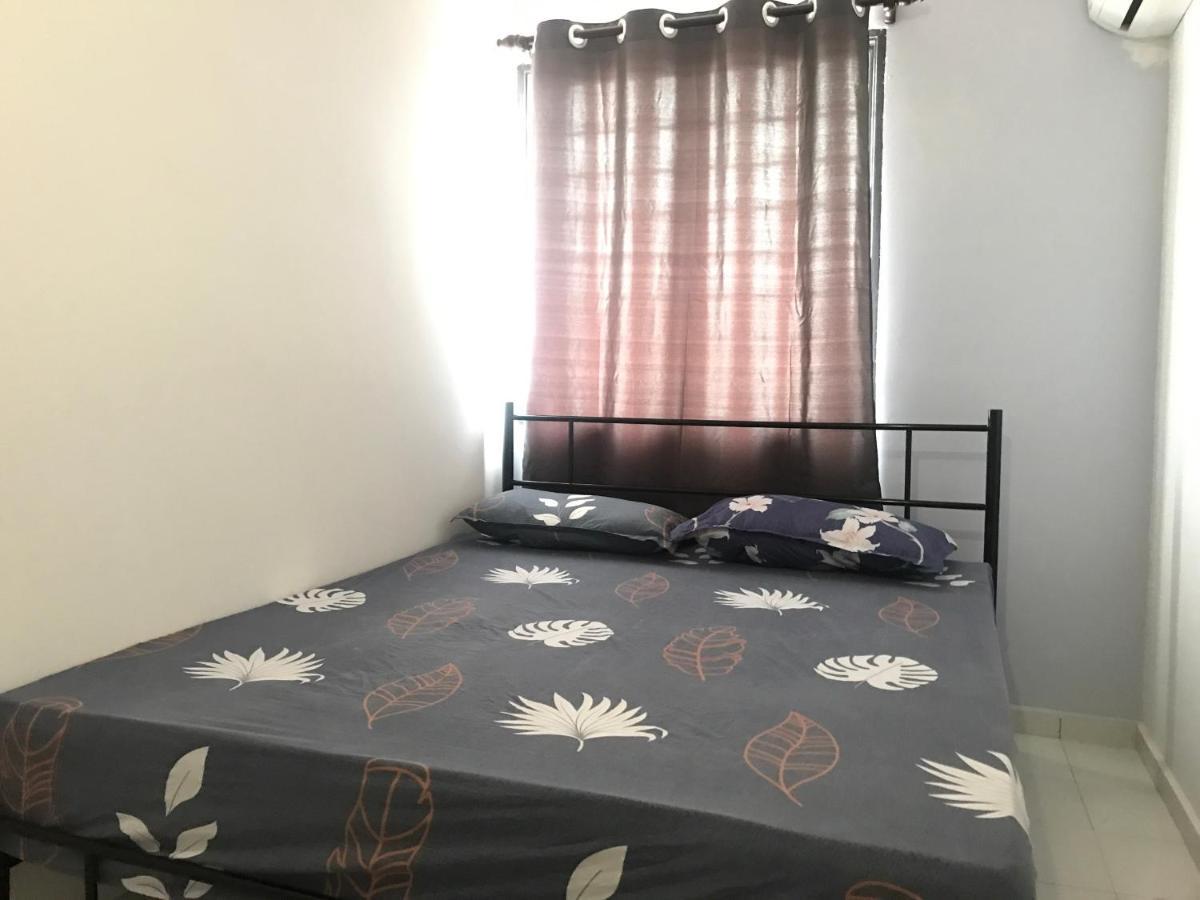 Oyo 90493 Jl Homestay Segamat Exteriér fotografie