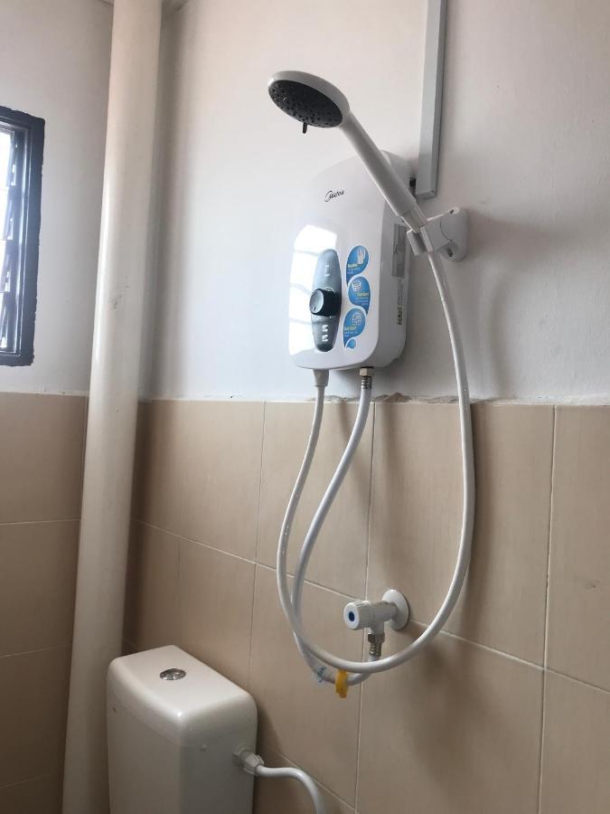 Oyo 90493 Jl Homestay Segamat Exteriér fotografie