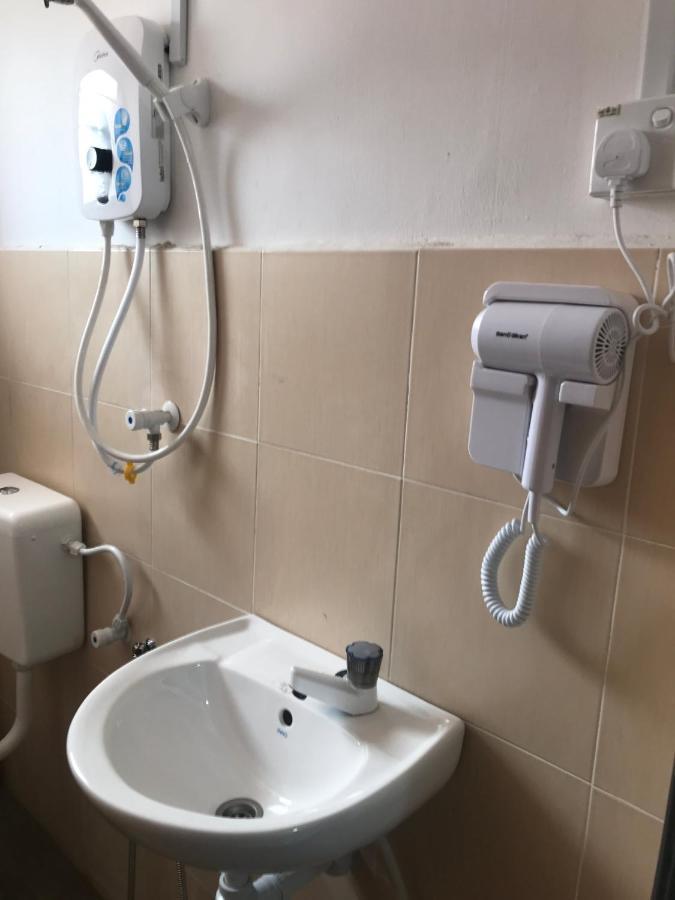Oyo 90493 Jl Homestay Segamat Exteriér fotografie
