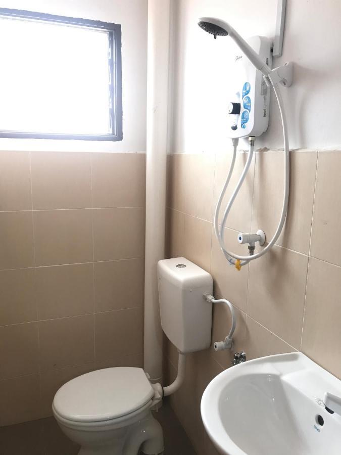 Oyo 90493 Jl Homestay Segamat Exteriér fotografie